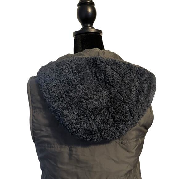 Women's Patagonia Los Gatos Hooded Quilted Blue & Gray Vest Reversible Sz Small - Picture 5 of 12